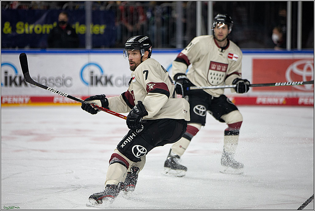 PENNY DEL;  Koelner Haie - EHC Red Bull Muenchen; Koeln, 18.03.2022